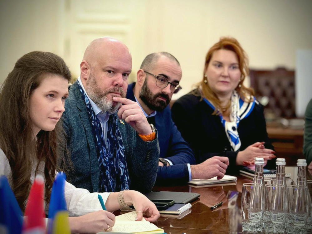 2943 image for slide