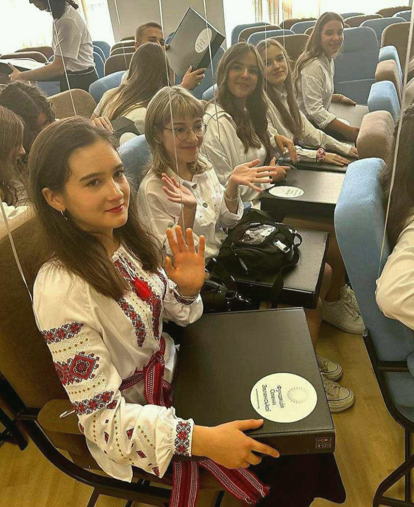 5004 image for slide