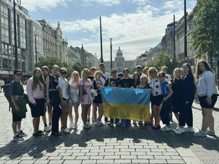 8222 image for slide