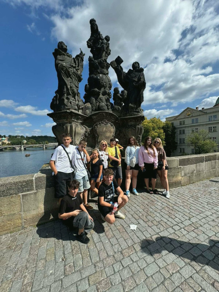 8225 image for slide