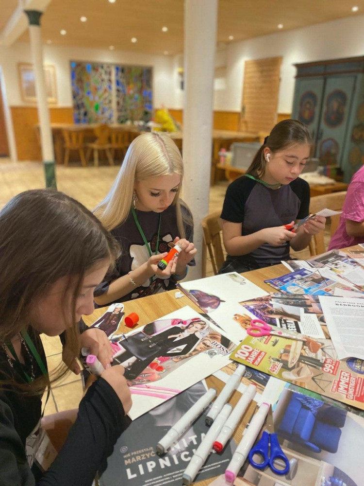 8226 image for slide