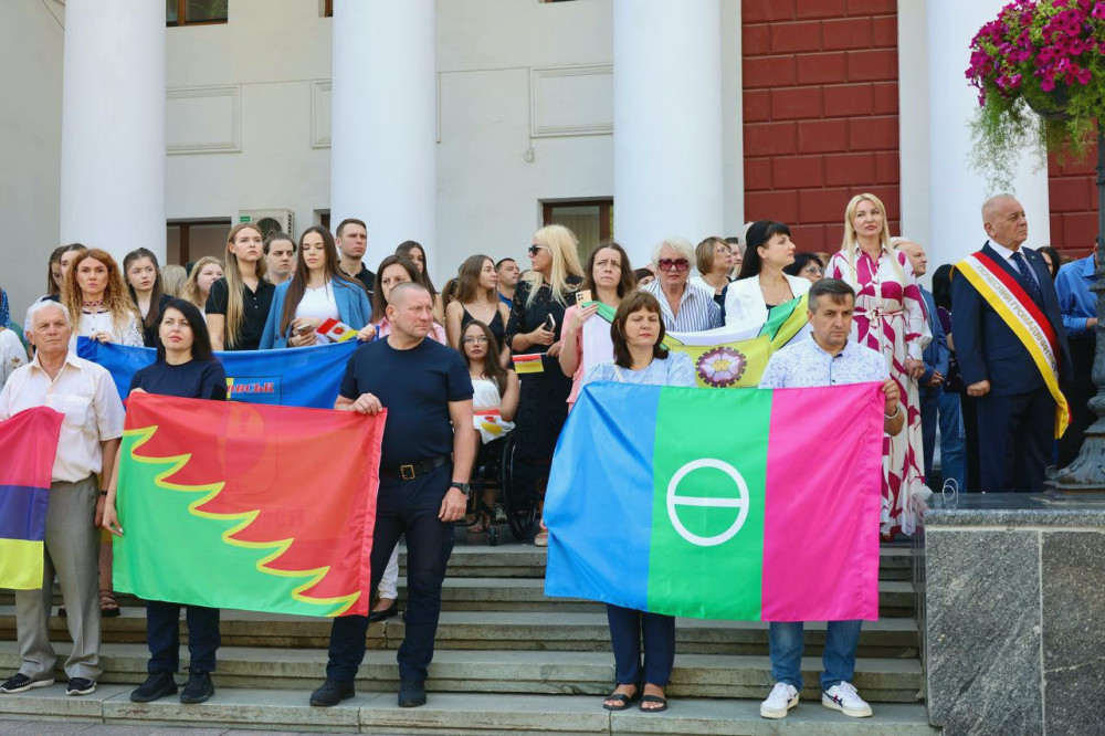 8295 image for slide