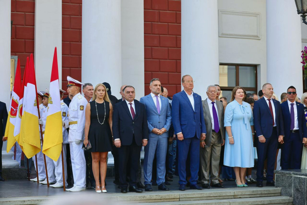 8296 image for slide