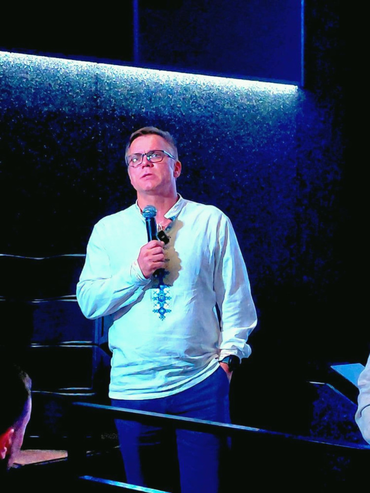 8533 image for slide